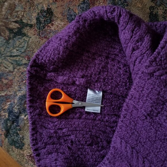 Lambay lattice cable Aran sweater, purple wool, size M, L, by Irelands Eye - Picture 4 of 6